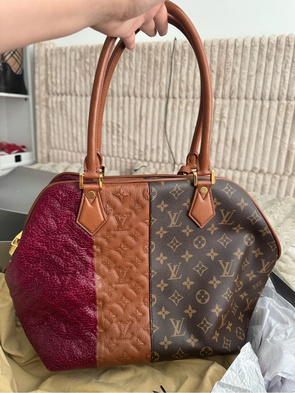Louis Vuitton Brown, Tan & Burgundy Panelled Monogram Satchel - Picture 5 of 11